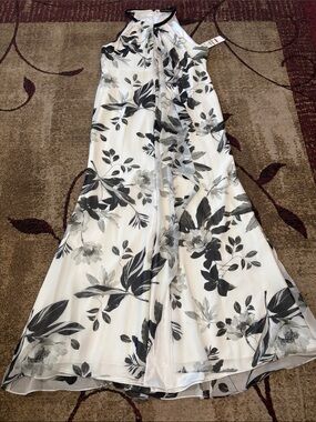 calvin klein white maxi dress Women's with Tiered Flounce Skirt, White, 10 Clothing, Shoes & Accessories Care instructions White Calvin Klein Formal Gown